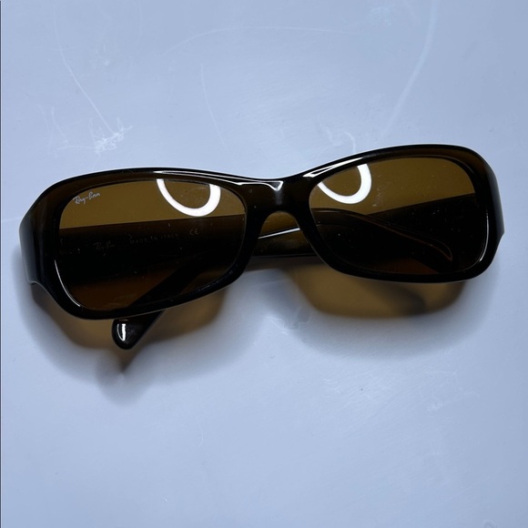 Ray Ban Sunglasses - Picture 3 of 13
